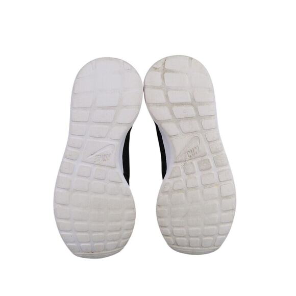 Nike Shoes Womens 7 Athletic Trainers Roshe One Sneakers Lifestyle Running Black - Picture 9 of 14